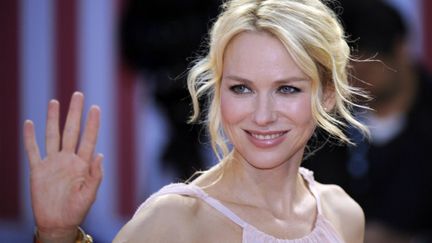 L'actice Naomi Watts sur le tapis rouge au festival de Deauville, le 9 septembre 2011. (DAMEIN MEYER / AFP)