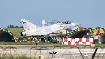 A Taiwan Air Force Mirage 2000 fighter jet takes off from an air base in Hsinchu on October 14, 2024. (I-HWA CHENG / AFP)