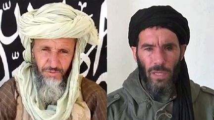 Photomontage de captures d'&eacute;cran de vid&eacute;os sur lesquelles apparaissent Abdel Hamid Abou Zeid (G), un des chefs d'Al-Qa&iuml;da au Maghreb islamique (Aqmi), et&nbsp;Mokhtar Belmokhtar (D), chef du groupe jihadiste responsable de la prise d'otages d'In Amenas (Alg&eacute;rie). (AFP / FRANCETV INFO)