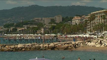 Testings sur les plages de la Côte d'Azur