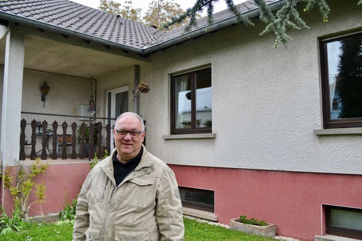 L'ancien maire de Behren-lès-Forbach, Michel Obiegala. (NOEMIE BONNIN / RADIO FRANCE)