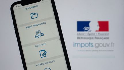 Les propriétaires ont jusqu'au 31 juillet pour déclarer leurs biens immobiliers sur le site des impôts. (ROMAIN LONGIERAS / HANS LUCAS / AFP)