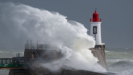 Les Sables-d'Olonnes (Vendée), deux jours après le passage de la tempête Ciaran, le 4 novembre 2023. (ESTELLE RUIZ / HANS LUCAS)