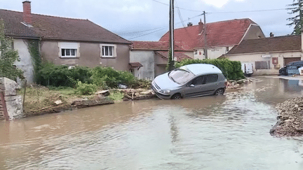 Intempéries : de nombreux dégâts après de violents orages (France 2)