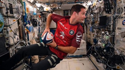 22 mai 2021. L'astronaute Thomas Pesquet,&nbsp;premier supporter depuis l'Espace dans l'ISS, du Stade Toulousain, qui s'impose en finale de la Coupe d'Europe de Rugby, face à La Rochelle, à Twickenham. (DOC THOMAS PESQUET / TWITTER / MAXPPP)