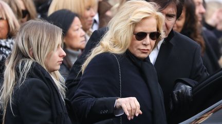 Sylvie Vartan lors de la cérémonie religieuse en hommage à Johnny Hallyday à l'église de la Madeleine, à Paris, le 9 décembre 2017. (LUDOVIC MARIN / AFP)