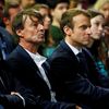 Nicolas Hulot et Emmanuel Macron lors d'un meeting au marché de Rungis (Val-de-Marne), le 11 octobre 2017. (REUTERS)
