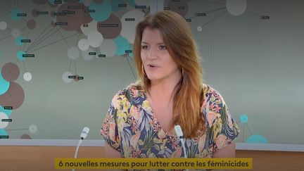 VIDEO. La ministre déléguée Marlène Schiappa invitée sur franceinfo