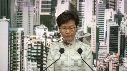 La&nbsp;dirigeante de l'exécutif pro-Pékin de&nbsp;Hong Kong, Carrie Lam, lors d'une conférence de presse à Hong Kong, le 15 juin 2019.  (VERNON YUEN / NURPHOTO)