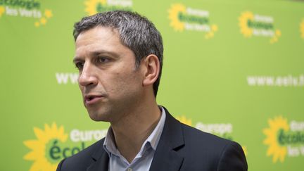 Le chef de file d'EELV &agrave; Paris, Christophe Najdovski, apr&egrave;s le premier tour des municipales, le 23 mars 2014.&nbsp; (ALAIN JOCARD / AFP)