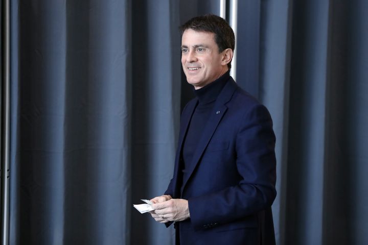 L'ancien Premier ministre socialiste Manuel Valls, lors du premier tour de la primaire de la gauche, le 22 janvier 2017 à Evry (Essonne). (GONZALO FUENTES / REUTERS)