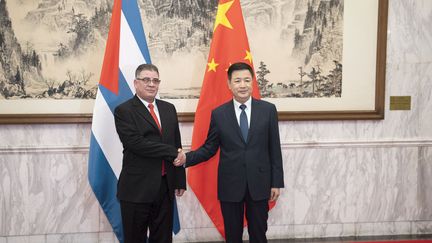 Le ministre cubain de l'Intérieur,  Lazaro Alberto Alvarez Casas, en visite à Pékin (Chine) le 20 mai 2023 (LI TAO / XINHUA)