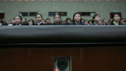 est intégrée dans un mur pour filmer l'intérieur d'un auditorium au Palais des enfants de Mangyongdae. (David Guttenfelder )