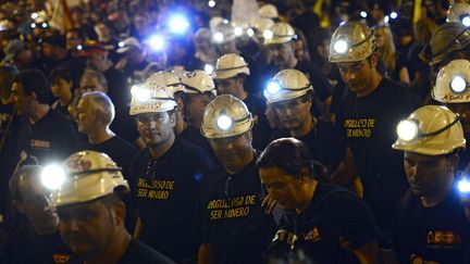 Les mineurs espagnols arrivent &agrave; Madrid, le 10 juillet 2012, apr&egrave;s leur longue marche, pour protester contre les restrictions budg&eacute;taires qui menacent le secteur du charbon. (DANI POZO / AFP)