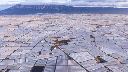 "Mar de plastico" (GEORGE STEINMETZ)