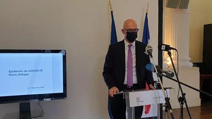 Stanislas Cazelles, préfet de la Martinique, donne une conférence de presse le 7 décembre 2020. (Thierry Maisonneuve / FRANCE TELEVISIONS)