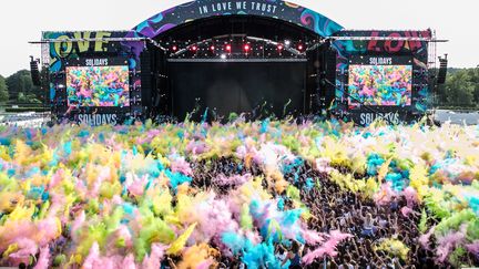 Un concert lors du festival de Solidays, à l'hippodrome de Longchamp à Paris, le 24 juin 2018. (AFP)