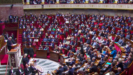 Assemblée nationale : LFI souhaite abroger le délit d’apologie du terrorisme, l’opposition vent debout (France 2)