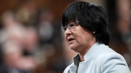 La ministre canadienne de la Coop&eacute;ration internationale, Bev Oda, &agrave; l'Assembl&eacute;e nationale &agrave; Ottawa (Canada), le 10 mars 2011. (CHRIS WATTIE / REUTERS)