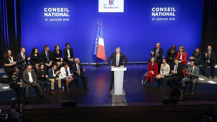 Laurent Wauquiez à la tribune du Conseil national des Républicains, à Paris, le 27 janvier 2018.&nbsp; (GEOFFROY VAN DER HASSELT / AFP)