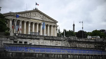 L'Assemblée nationale, à Paris, le 10 juillet 2024. (JULIEN DE ROSA / AFP)