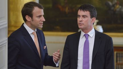  (© MaxPPP Manuel Valls, le premier Ministre a choisi Emmanuel Macron comme ministre de l'Economie)