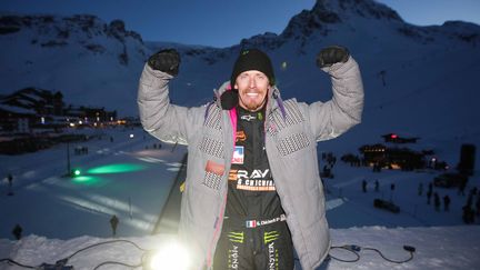 le 17 f&eacute;vrier 2013 &agrave; Tignes&nbsp;(Savoie ),&nbsp;Guerlain CHICHERIT&nbsp;avait&nbsp;r&eacute;ussi l'exploit unique au monde de faire un back-flip avec une voiture . (MAXPPP)