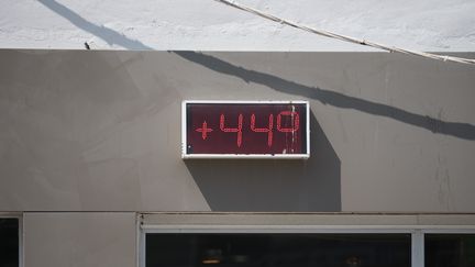 Un thermomètre à La Baule (Loire-Atlantique), le 22 juillet 2019. (ESTELLE RUIZ / NURPHOTO / AFP)