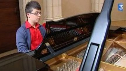 La passion de Liszt réunit de jeunes virtuoses
 (Culturebox)