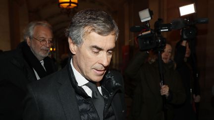 Jérôme Cahuzac arrive au palais de justice de Paris, le 8 décembre 2016. (THOMAS SAMSON / AFP)