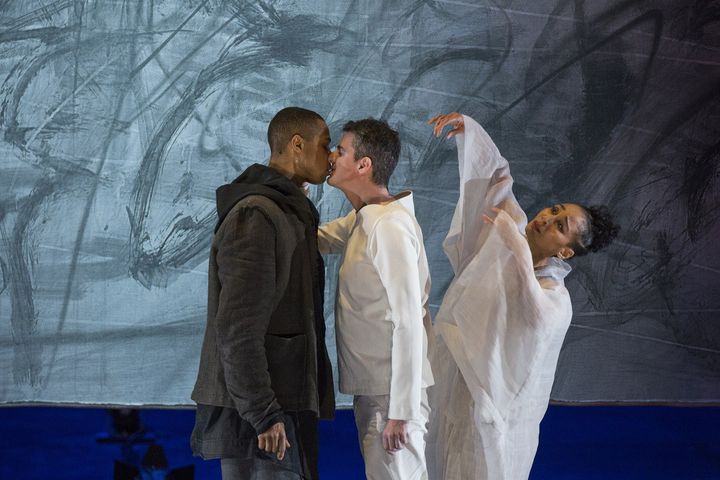 Davone Tines, Philippe Jaroussky et Nora Kimball-Mentzo, la danseuse.
 (Elisa Haberer/Opéra national de Paris.)