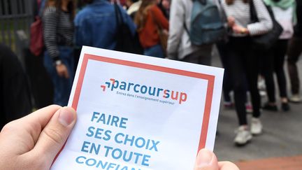 15&nbsp;000 bacheliers n'ont toujours aucune proposition de formation pour cette année sur la plate-forme Parcoursup. (1 / MAXPPP)