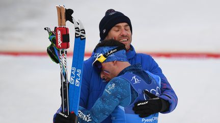 Les fondeurs français après leur podium en ski de fond aux Jeux olympiques de Pyeongchang, en Corée du Sud, le 18 février 2018. (FRANCK FIFE / AFP)