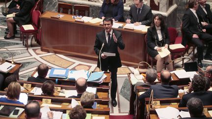 Le Premier ministre, Manuel Valls, le 9 février 2016 à l'Assemblée nationale. (JACQUES DEMARTHON / AFP)