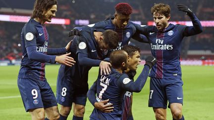 La joie des joueurs parisiens (MIGUEL MEDINA / AFP)