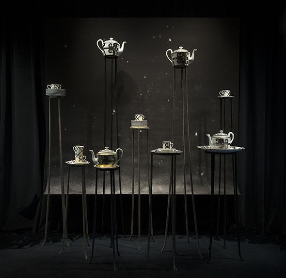 Exposition "Le petit théâtre de la démesure. Les vitrines d'Antoine Platteau pour la maison Hermès". Vitrines 2015
 (Colombe Clier )