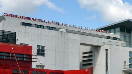 La façade du Conservatoire national supérieur de musique et de danse de Paris, à la Villette, ici en 2016.&nbsp; (ALLILI MOURAD/SIPA)