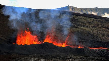 La Réunion : voyage près du Piton de la Fournaise, un volcan toujours actif