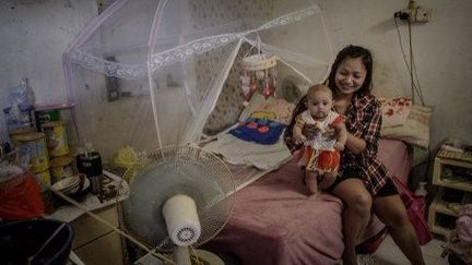 Jeune régugiée bangladaise à Hong Kong, le 11 juin 2013. (AFP/ Philippe Lopez)