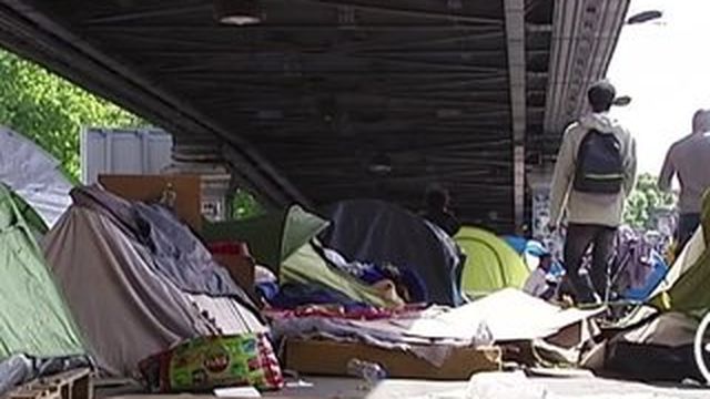 La police évacue le campement de migrants du Boulevard de la Chapelle