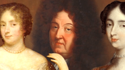 Louis XIV entouré de ses deux favorites, Madame de Montespan (à gauche) et Madame de Maintenon (à droite).
 (France 2)