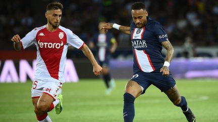 Neymar a réduit le score pour le PSG face à Monaco, dimanche 28 août. (FRANCK FIFE / AFP)