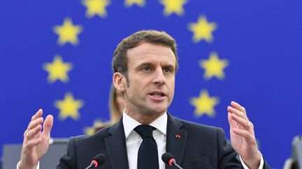 Emmanuel Macron lors de son discours devant le Parlement européen, à Strasbourg (Bas-Rhin), le 19 janvier 2022. (BERTRAND GUAY / AFP)