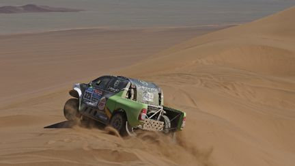 Le Saoudien Yazeed Al-Rajhi dans les dunes