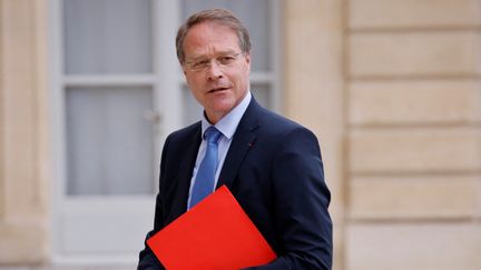 François Asselin,&nbsp;président de la Confédération des petites et moyennes entreprises (CPME), à l'Elysée le 6 juillet 2021. (LUDOVIC MARIN / AFP)