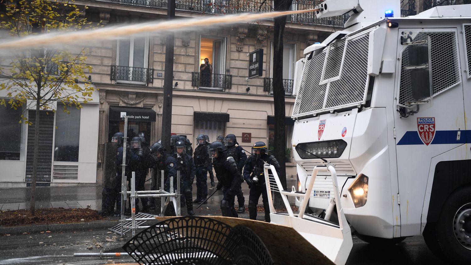 Violences à Paris : Un Nouveau Dispositif Pour Samedi 8 Décembre