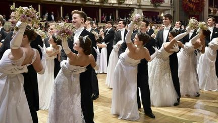 Le bal des débutants 2019 à Vienne
 (HANS PUNZ / APA-PictureDesk)