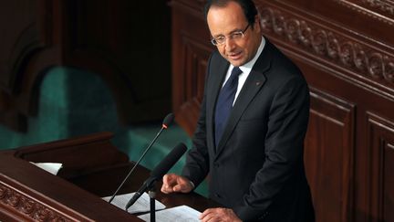 Le pr&eacute;sident Fran&ccedil;ois Hollande devant l'Assembl&eacute;e &agrave; Tunis, le 5 juillet 2013. (FETHI BELAID / AFP)