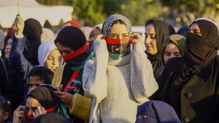 Des manifestants contre le maréchal Haftar, à Tripoli, le 10 janvier 2020. (MAHMUD TURKIA / AFP)