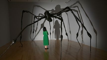 Oeuvre de Louise Bourgeois exposée à New york en vue d'une vente chez Christies, le 3 mai 2019 (TIMOTHY A. CLARY / AFP)